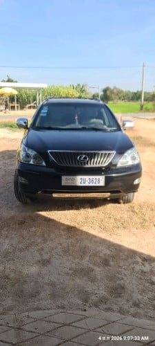 ឡានលក់ lexus ឆ្នាំ 04 ប៉ុងមួយពាក់កណ្ដាលហ្វូល