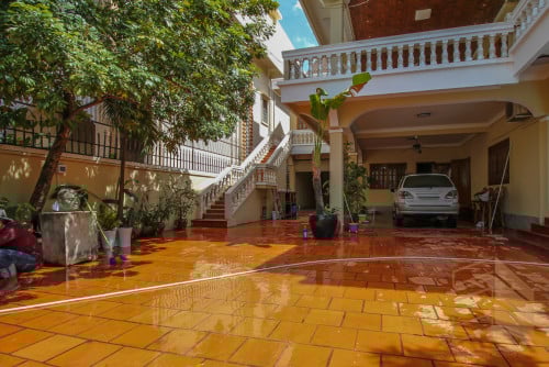 🏡វីឡាទោល សំរាប់លក់ នៅសង្កាត់ទន្លេបាសាក​ (មានអាងហែលទឹក)