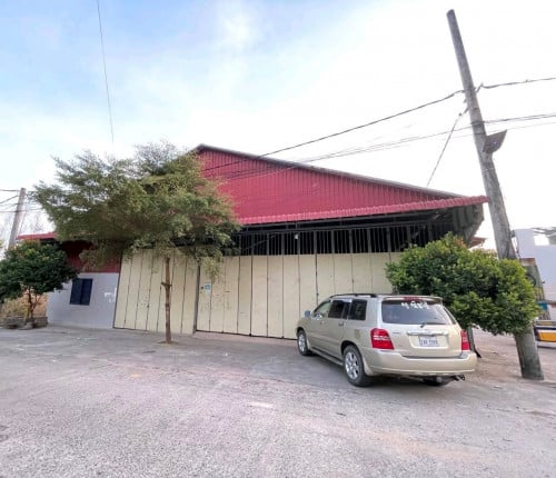 🏡 Warehouse for rent