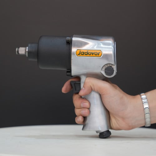 🔧 ម៉ាស៊ីនដោះប៊ូលុង Jadever 1/2” (Air Impact Wrench) (JDAT1512)
