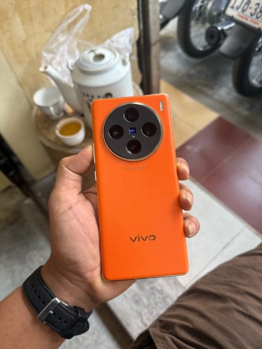 លក់ vivo x100 សុីនទាំងអស់ស្អាត98%