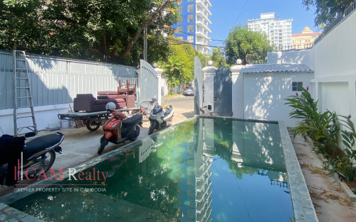 4 Bedroom Villa with Private Pool for Rent in Tonle Basak