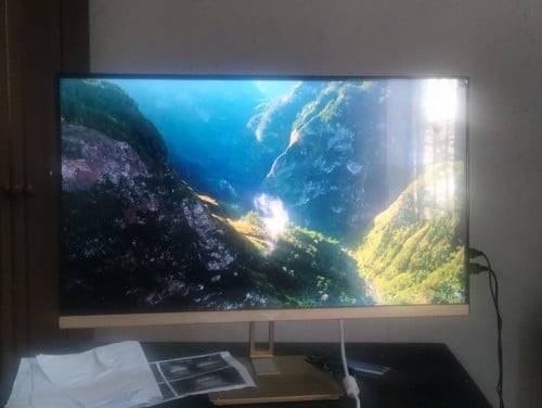 All in one 99% 24inch screen oled core I5 3th SSD 256 ram 8G