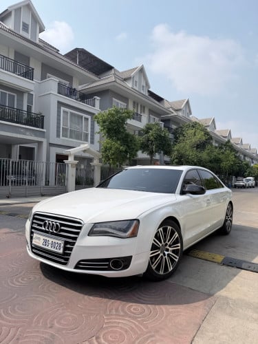 AUDI A8L Full