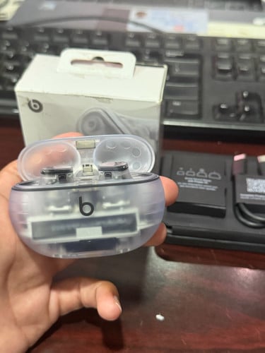 Beats Studio Buds + Transparent 98% ស្នាមដូចរូប