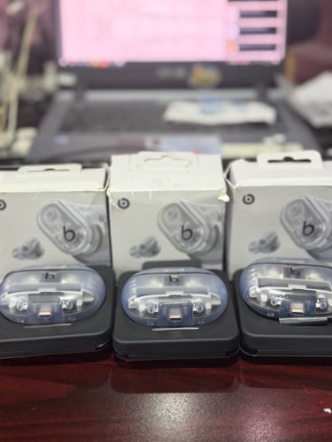 Beats Studio Buds + Transparent 99.99%