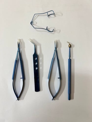 Cataract and Pterygium surgical set.  មានលក់​ ឧបករណ៍​វះកាត់ភ្នែក​ កន្ទុយថ្លែន​  និង​ បាយភ្នែក