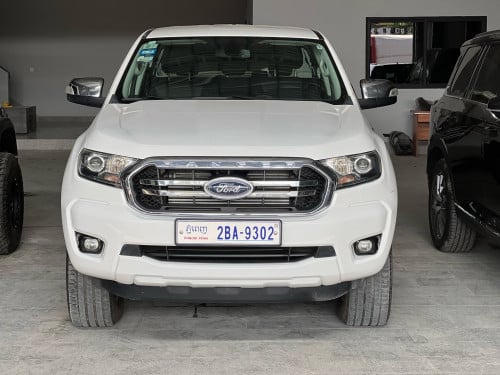Ford XLT 2019 ម៉ាសុីនធំ 3.2L 4x4(សុីនមួយជុំ)