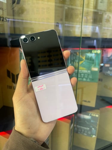 Galaxy Z Flilp5 12G 256G 99% Pink 299$