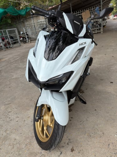 Honda Click 2024 160cc នៅថ្មី ស្កុត១ជុំប្រើបាន2ពាន់គឺឡូ