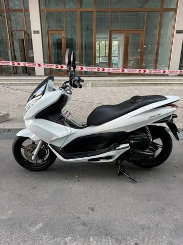Honda pcx Japan 125cc 2011