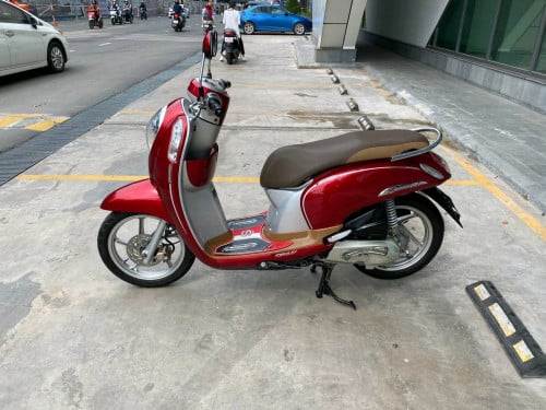 Honda scoopy 2014