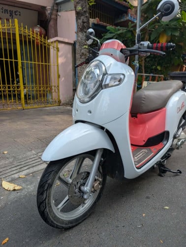Honda Scoopy 2020