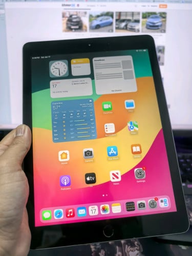 iPad 6th Generation 9.7" 128G $65