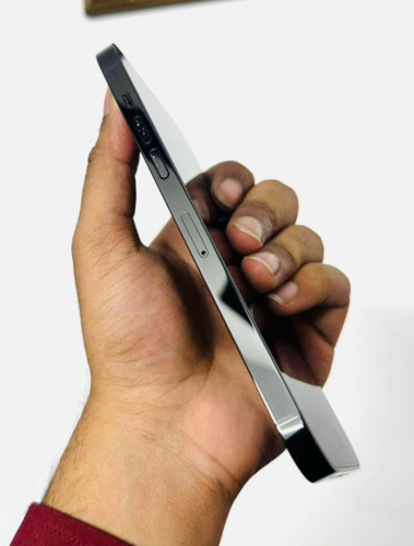 IPhone 14 Pro Max 256gb Z/A ដាក់បានសុីម ២  black 98.99% ថ្ម ៧៧ សានុំសុីន ស្អាត