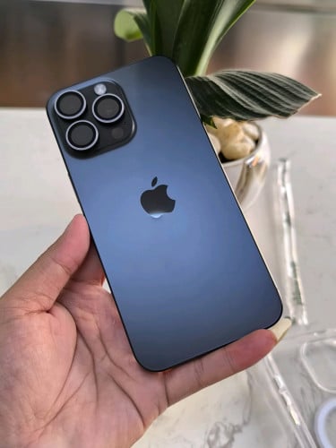 iPhone 15PM LLA Esim 256G សំនុំស្អាត99% ថ្ម100% សាកបាន175ដង