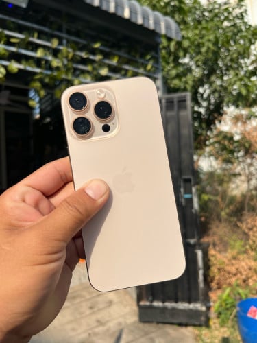 iPhone 16 PM 256G XA សានុំណែន​ក្តន់​ ថ្មសុីន​ 92% ពណ៍​មាស​ តម្លៃ​ 855$