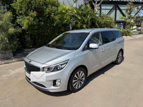 Kia Carnival  ស៊េរីឆ្នាំ 2018ទិញរថតាក់សុីក៏បានបងៗ