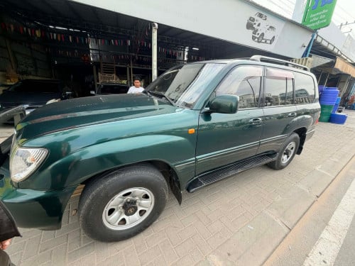 Land Cruiser 1998 សាំង V8 ទឹកថ្នាំហ្សុីន 90%