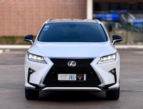 LEXUS_RX300_2018_UP_F_SPORT  កៅអីក្តៅ+ត្រជាកើ,ទឹកបាញ់ចង្កៀង ,គូតចុចAuto,Sensor1ជុំឡាន
