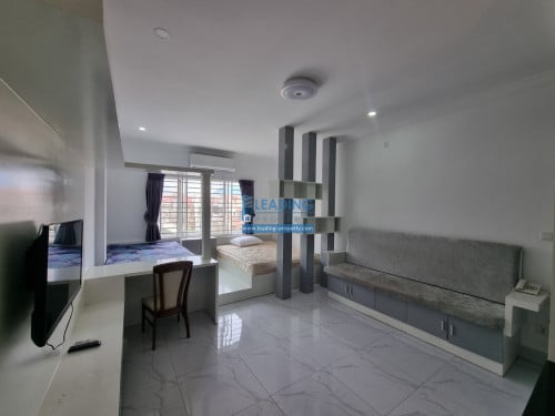 N114 | Western Studio Apartment With Elevator For Rent in Toul Sangke