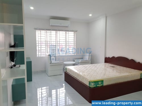 N876 | Western Studio Apartment With Elevator For Rent in Toul Sangke