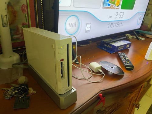 Nintendo Wii ម៉ាសុីន Japan តែប្រើ Power Adapter 220V