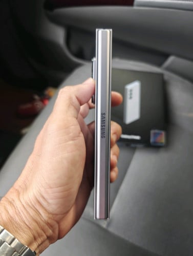 Samsung Galaxy Z Fold6 512G ស៊ីម២ របស់ក្រុមហ៊ុន សានុំហ្ស៊ីនស្អាតដូចថ្មី 99%