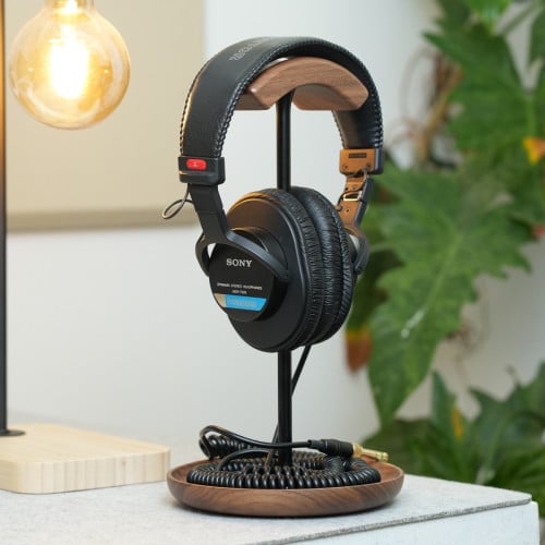 Sony MDR-7506 Closed Back Studio headphones