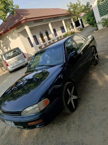Toyota. camry. ឆ្នាំ96