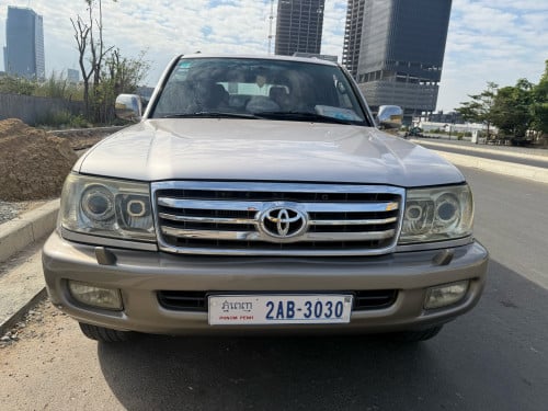 Toyota Landcruiser 2001ម៉ាស៊ូត