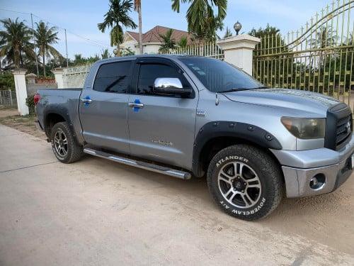 Tundra 07 ប៉ុង1 ស្លាកលេខភ្នំពេញ2BO