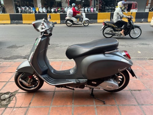 VESPA SPRINT សេរី2020