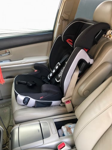 កៅអីក្នុងឡាន