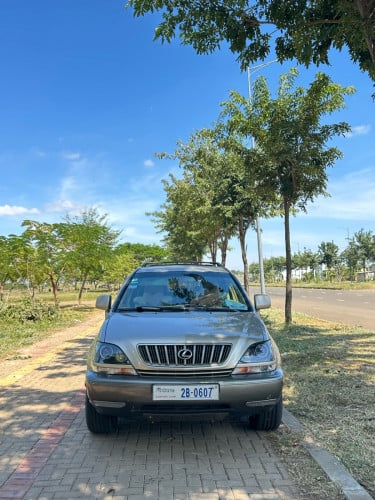 ខ្ញុំចង់លក់រថយន្តផ្ទាល់ខ្លួន ជិះលក្ខណៈគ្រួសារ