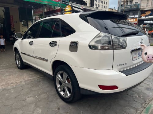 ឡានលក់បន្ទាន់លុយ