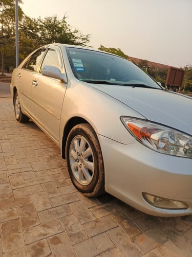 ឡានលក់ម្ចាស់ផ្ទាល់ទីមួយ