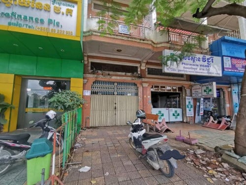 ផ្ទះជួល ផ្លូវធំ