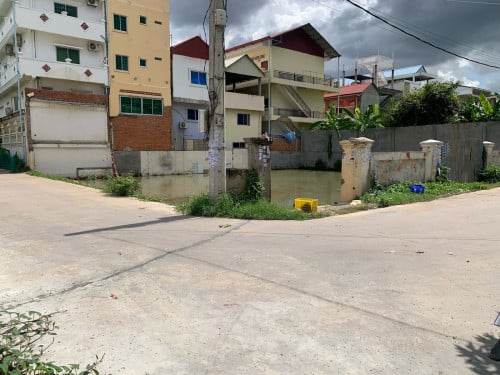 ដីកែង សង្កាត់គោកឃ្លាង