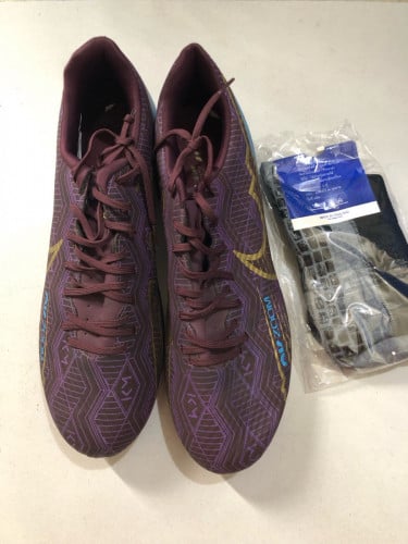 ស្បែកជេីង​