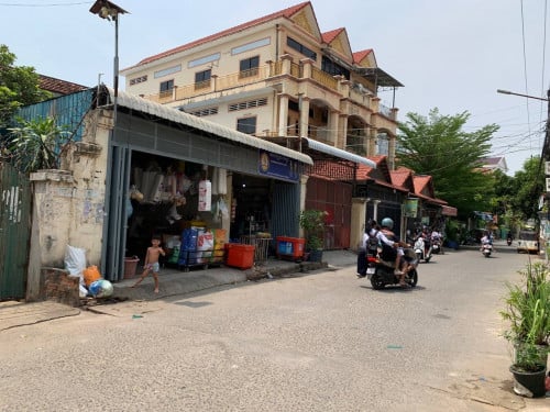 ផ្ទះលក់មានបន្ទប់ជួល