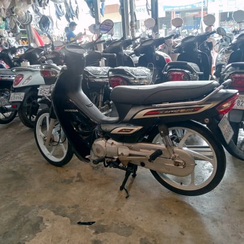 ហាង លឹមហ៑ួរ មានសេវ៉ាបង់រំលួស វៃដាច់ទិញដូរ