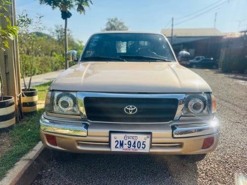 ជំរាបសួរពុកម៉ែបងប្អូនដែរត្រូវការដឹកអីវ៉ាន់ថ្មីណាស់ឆ្នាំ1999តួរខ្ពស់តំលៃ6900$សាំងហ្គាស់អូតូកាប់ពីតាស់