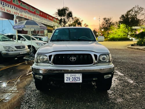 តោះបងប្អូនខ្ញុំលក់ឡានតាកូមាឆ្នាំ2003ប៉ុង2កាប់ពីតាស់មួយគ្រឿងសុំណុំសុីនតែម្តងហើយតំលៃត្រឹមតែ10500$ចរចារ