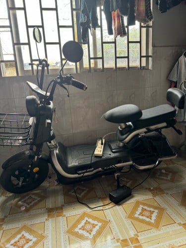 កង់អាគុយលក់ ម្ចាស់ផ្ទាល់ 225$