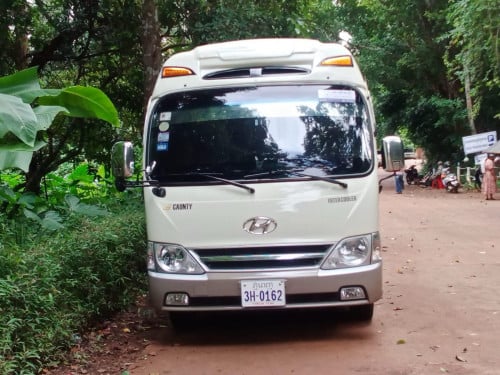 ឡានក្រុង25កៅអី សំរាប់ជួល