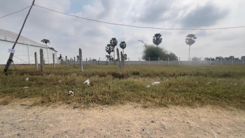 ដីលក់ មានប្លង់រឹងត្រឹមត្រូវ តម្លៃ: 27500$