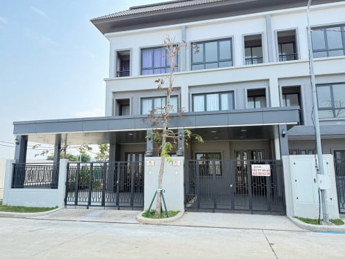 ផ្ទះលក់ក្នុងបុរី ជី ម៉ុង ផ្លូវ 6A / Housr for sale in Borey Chip Mong 6A