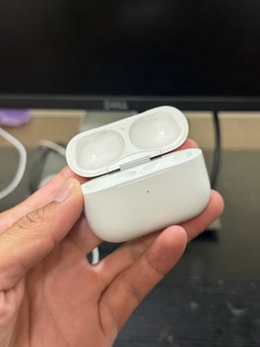 ប្រអប់​ សាក​ កាស​ AirPod Pro 2 Type C 97%