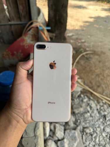 iPhone 8plus 256g ស្អាត់ ចរចារ